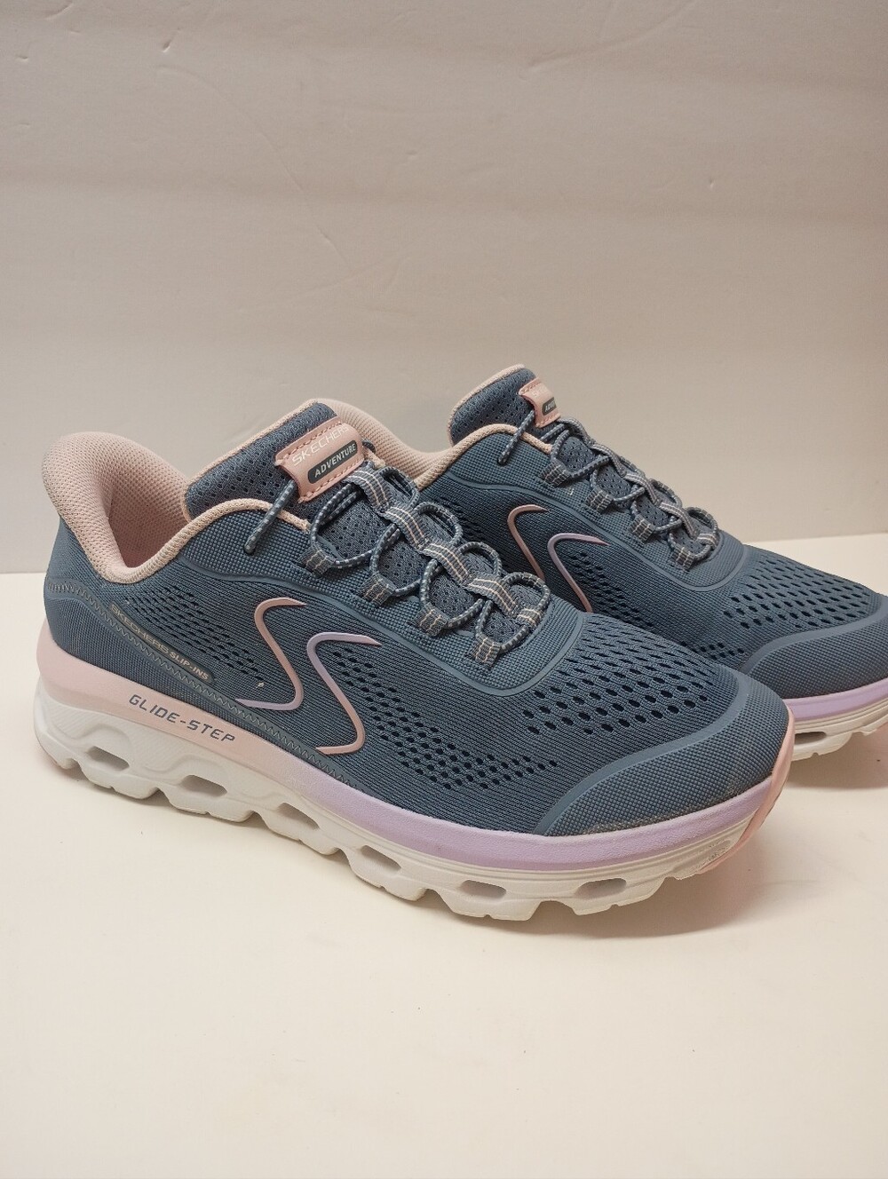 Skechers Women's Slip-ins: Glide-Step Sole Size 8 Memory Foam SLATE / PINK